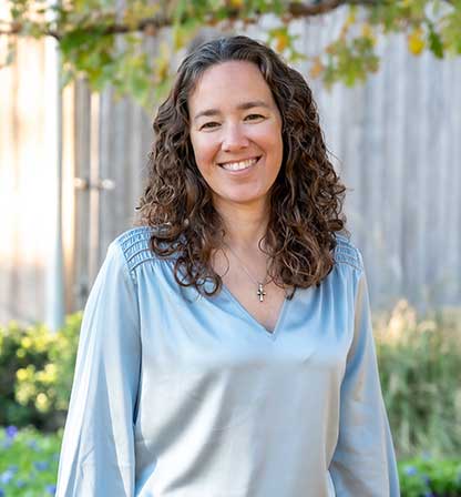 Headshot of Amelia Robinett